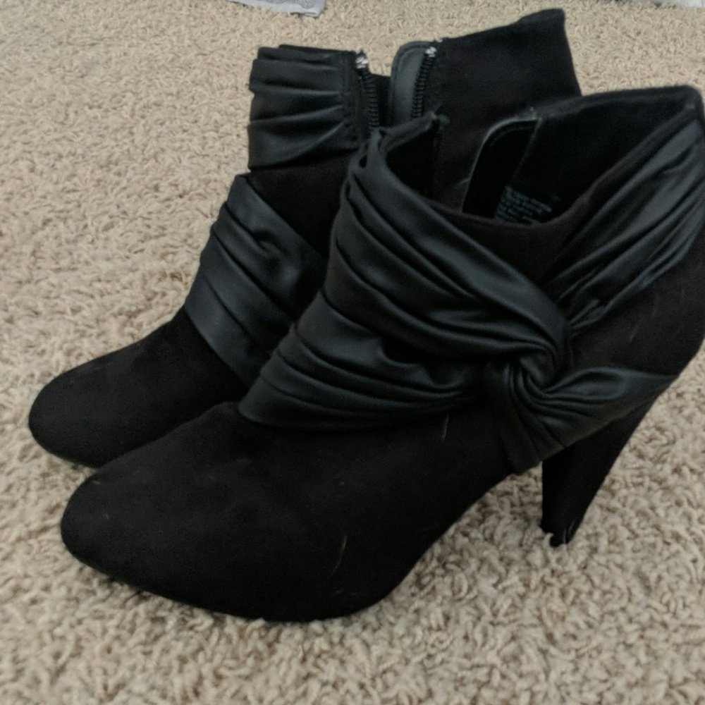 Black Heel Booties with Twist Detail